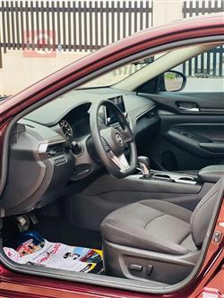 نيسان ألتيما